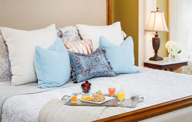 جناح سرير كينج, The Lady Mary Inn