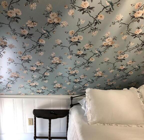 스탠다드 룸, The Victorian On Main