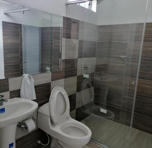 디럭스 룸, Cayapo