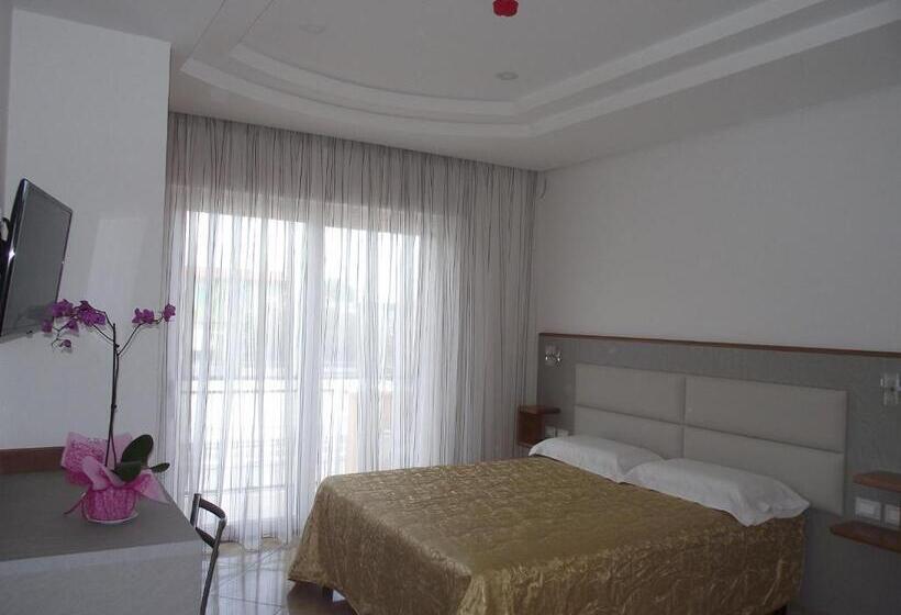 اتاق سوپریور سه تخته, Il Girasole