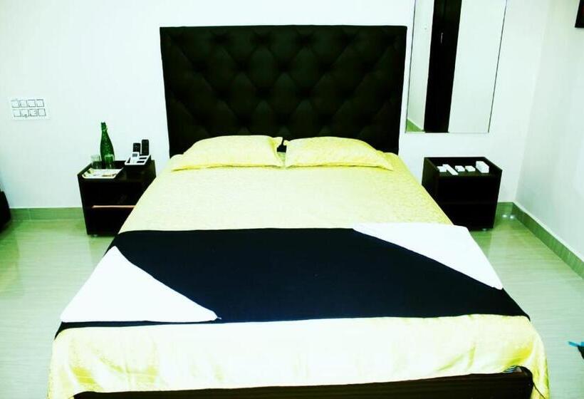 豪华房间, Kumaran Residency