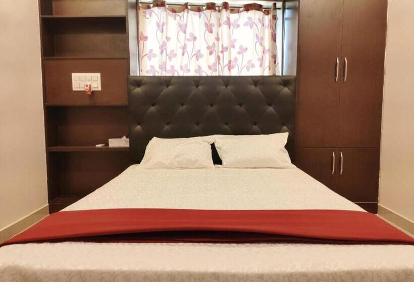 家庭套房, Kumaran Residency