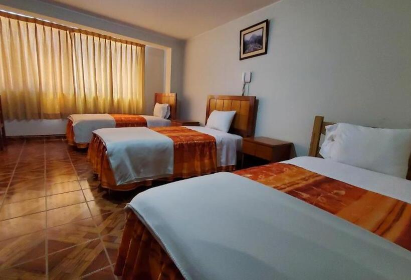 اتاق استاندارد سه نفره, Wanka Palace