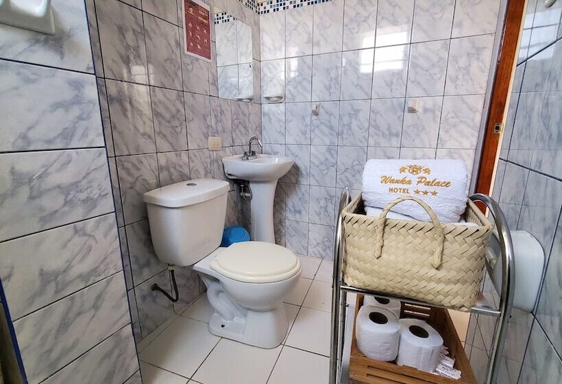 اتاق استاندارد چهار تخته, Wanka Palace