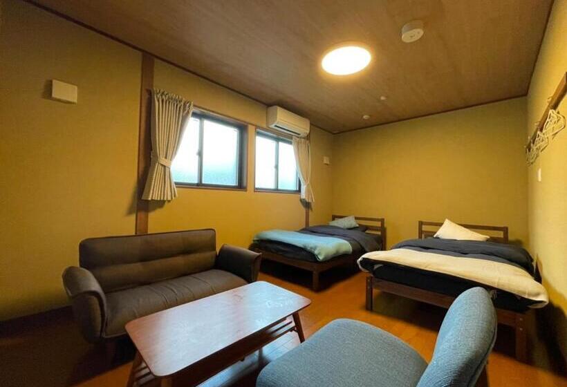 4 Sovrums Hus, Guesthouse Nobi