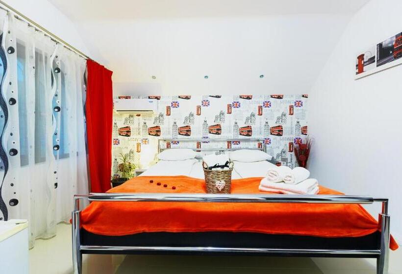 חדר סטנדרט, Pensiunea Avy