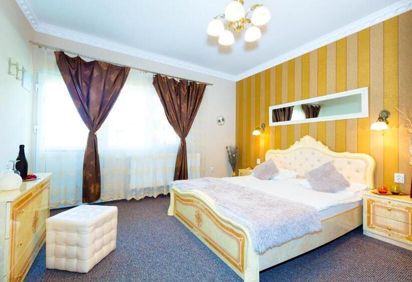 Номер Deluxe, Pensiunea Avy