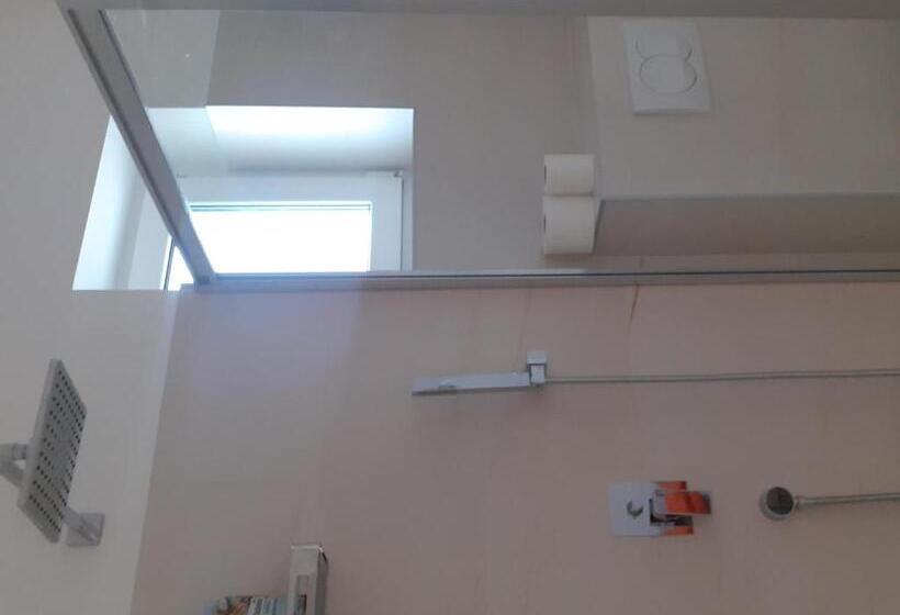 اتاق استاندارد, B&b Lakis&takis