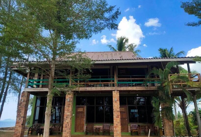 디럭스 룸 바다 전망, The Chevalley Beach Resort