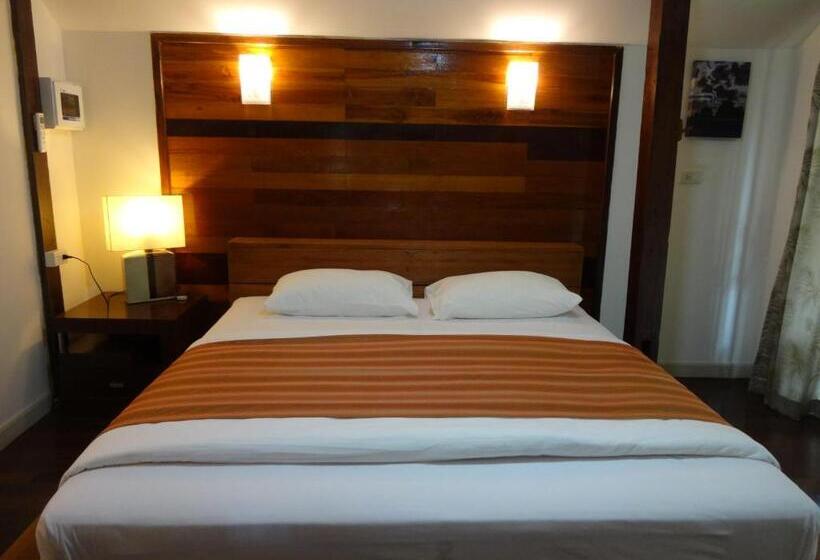 디럭스 룸 바다 전망, The Chevalley Beach Resort