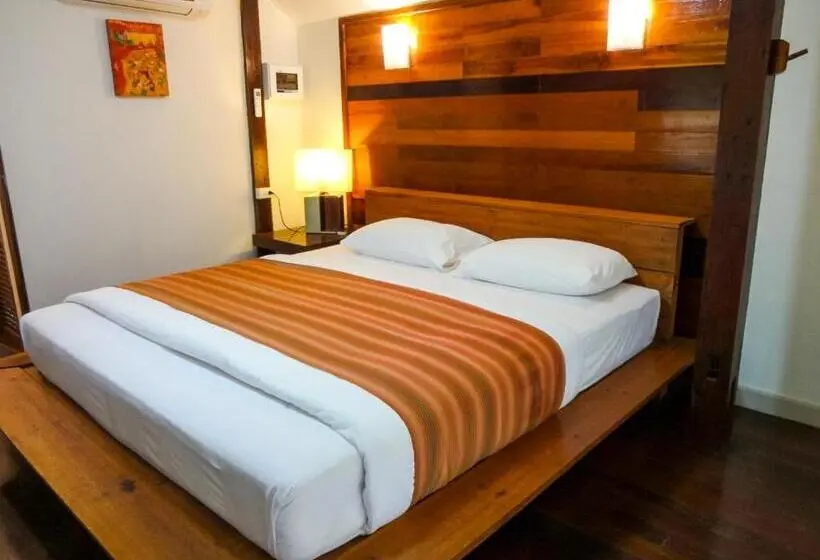 オーシャンビューデラックスルーム, The Chevalley Beach Resort
