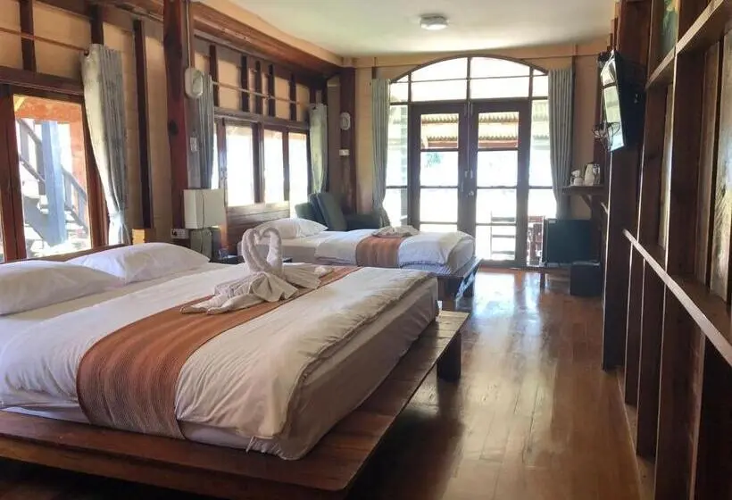 オーシャンビューデラックスルーム, The Chevalley Beach Resort