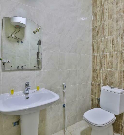 דירת חדר, Moon Gate 2