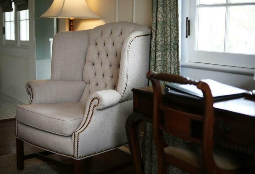 デラックスルーム, The Greystone Inn