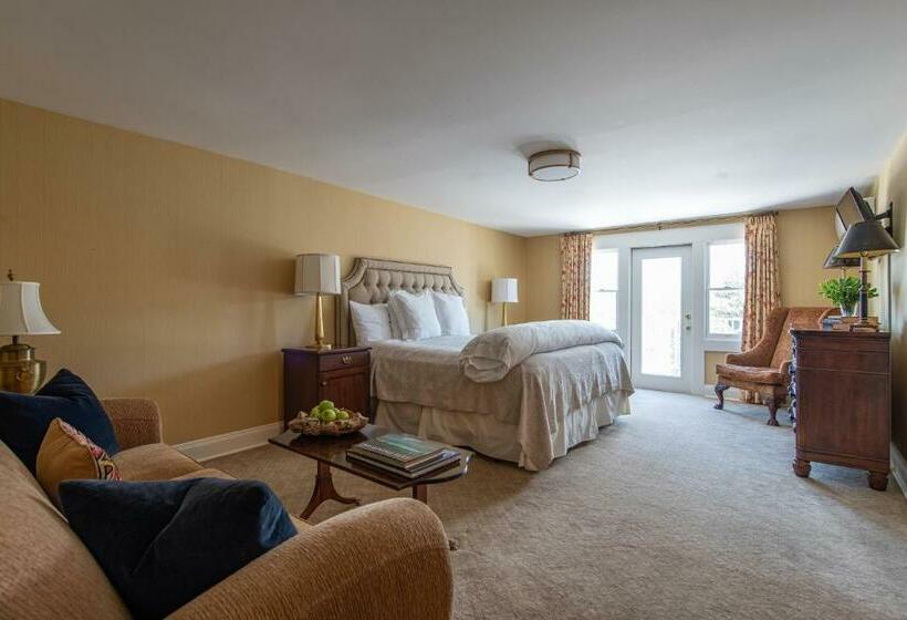 キングサイズベッドのスタンダードルーム, The Greystone Inn