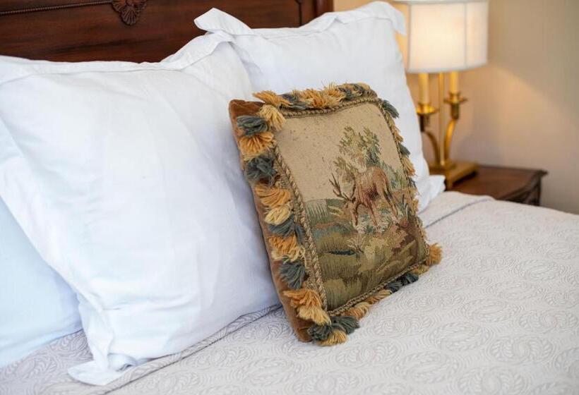 デラックスルーム, The Greystone Inn