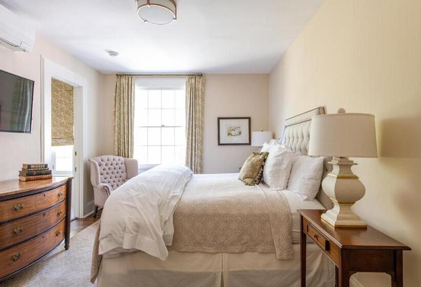 キングサイズベッドのスーペリアルーム, The Greystone Inn