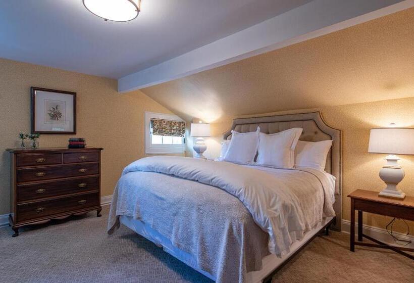 キングサイズベッドのスーペリアルーム, The Greystone Inn