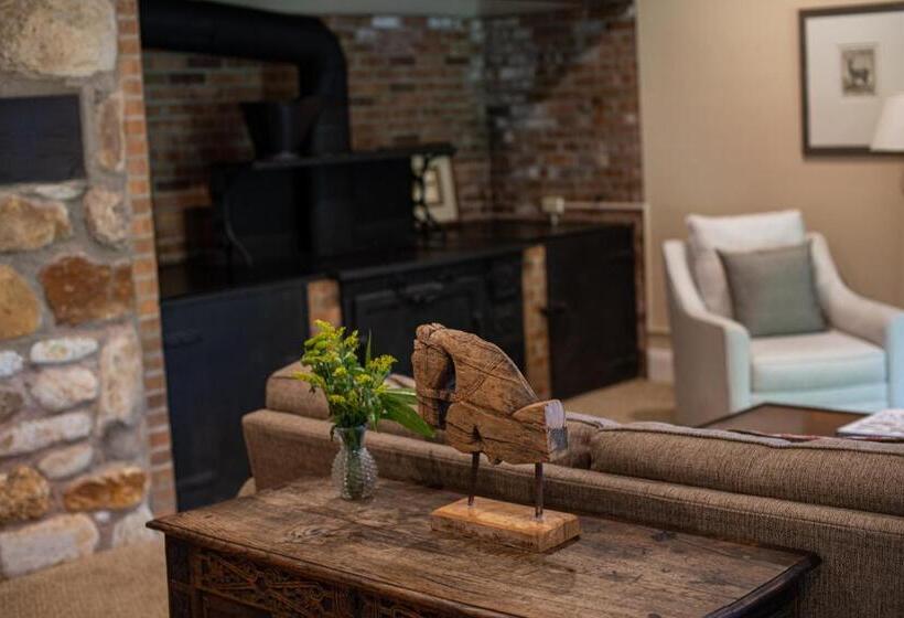 キングサイズベッドのスタンダードルーム, The Greystone Inn