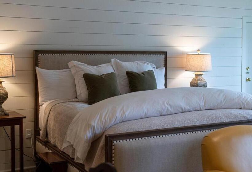 キングサイズベッドのスタンダードルーム, The Greystone Inn