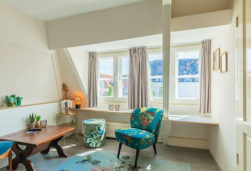 Стандартный Номер Кровать Кинг, Lot