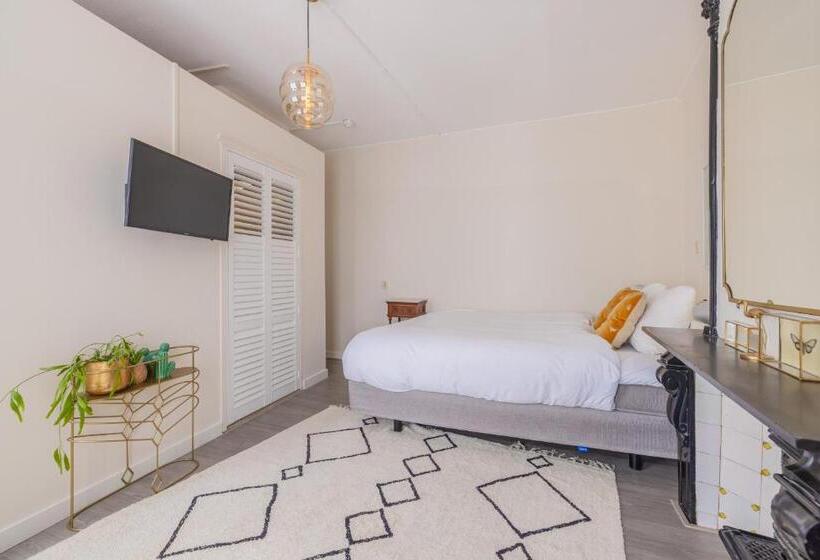 Стандартный Номер Кровать Кинг, Lot