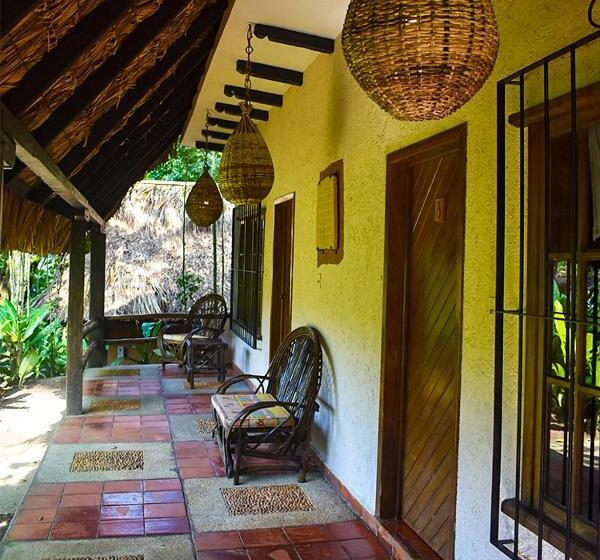 اتاق استاندارد, Maya Bell