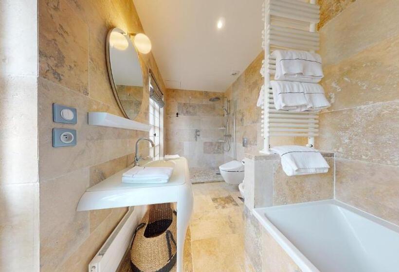 Люкс Superior, Besharat Gallery & Museum