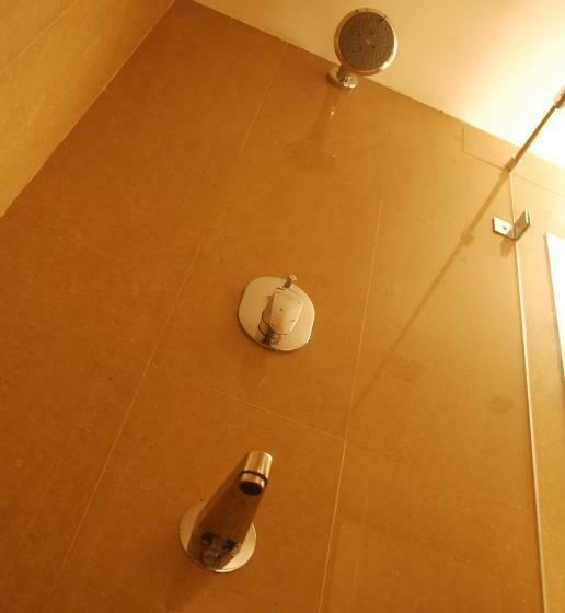 豪华房间, Pla Krishna Inn