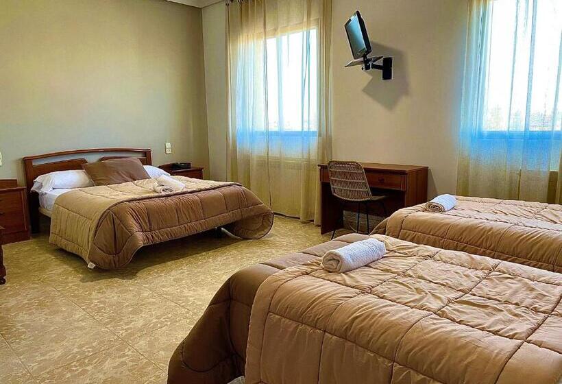 4인용 스탠다드 룸, Hostal Torresmancha