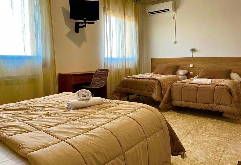 4인용 스탠다드 룸, Hostal Torresmancha