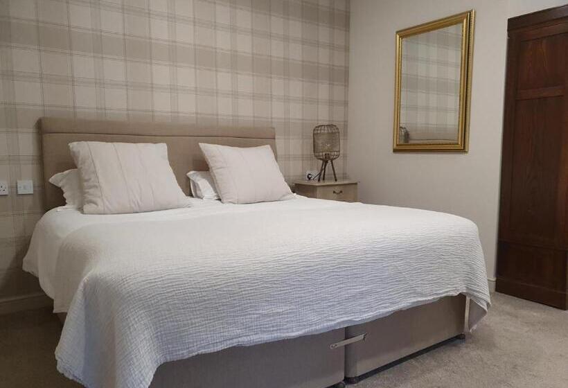 스위트 킹사이즈 침대, Strathardle Lodge