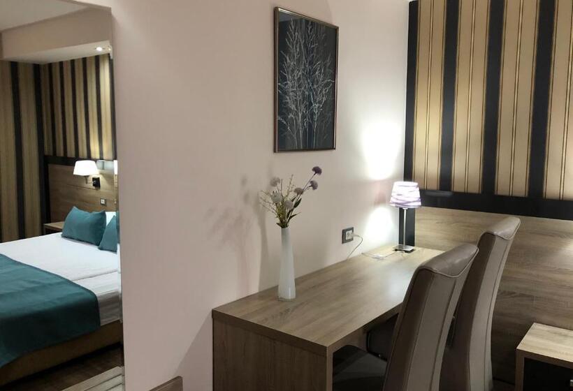 Номер Deluxe, Pensiunea Lido