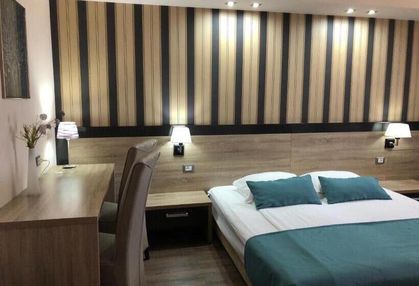 Номер Deluxe, Pensiunea Lido