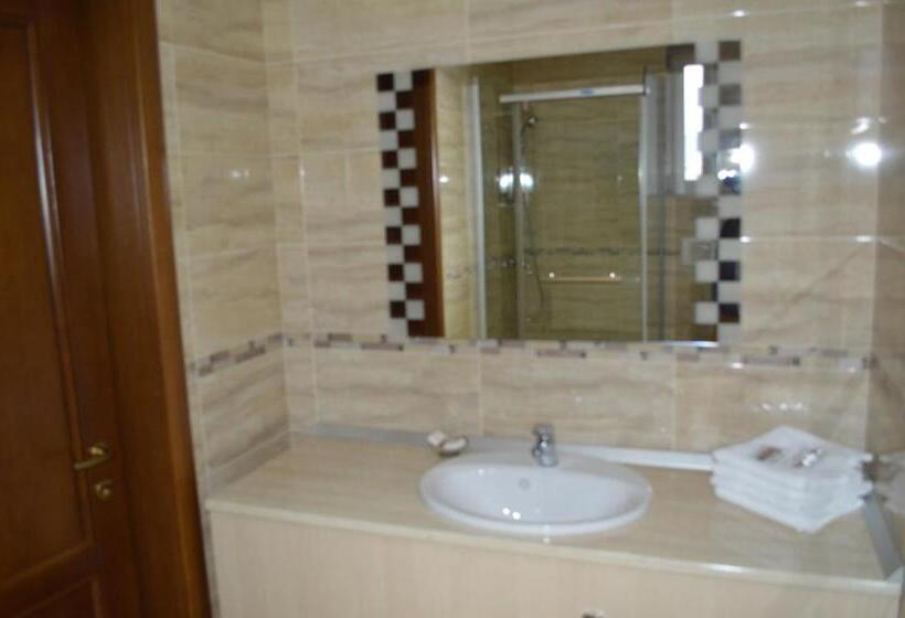 Номер Deluxe, Pensiunea Lido