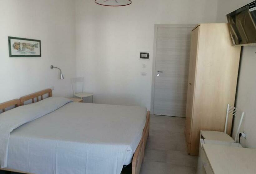 标准间带阳台, B&b Le Conchiglie