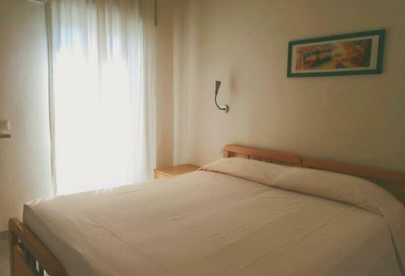 标准间带阳台, B&b Le Conchiglie