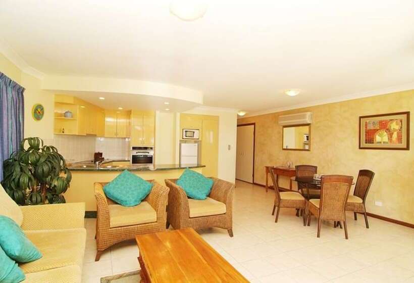 شقة غرفتين مطلة على البحر, At Water's Edge Resort