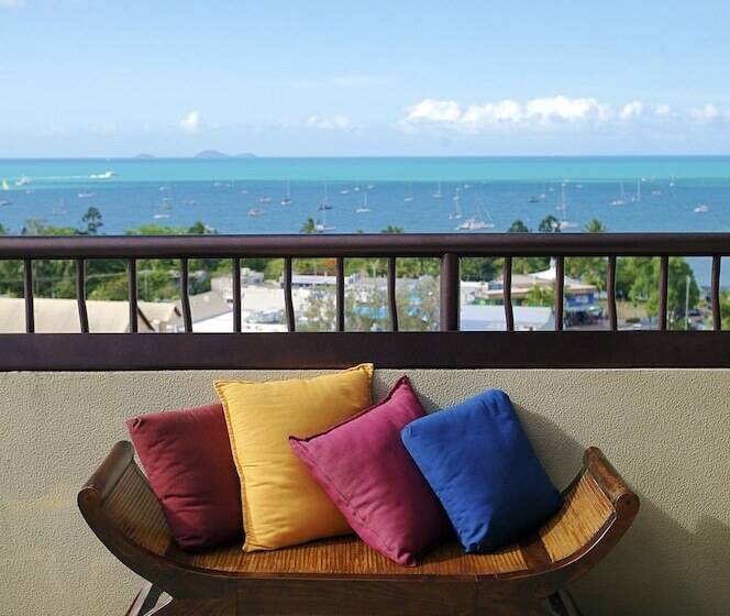 Апартаменты 3 Спальни Вид на Море, At Water's Edge Resort