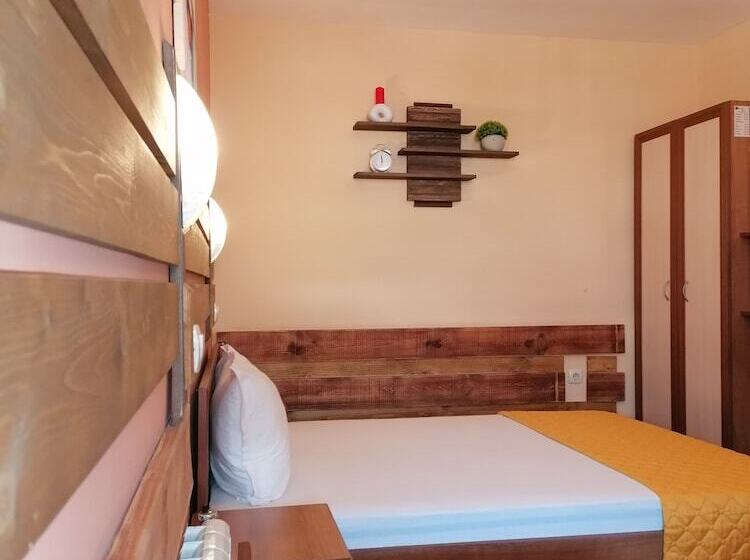 חדר סטנדרט לשלושה, Boutique Guest House Ikonomov