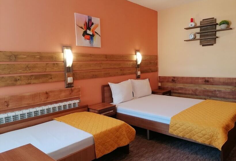 חדר סטנדרט לשלושה, Boutique Guest House Ikonomov