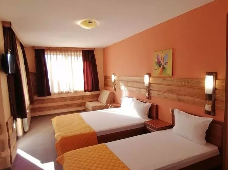 استودیو خانوادگی, Boutique Guest House Ikonomov