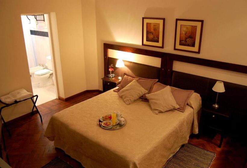 수피리어 룸, Delvino Boutique