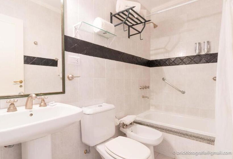 주니어 스위트, Delvino Boutique