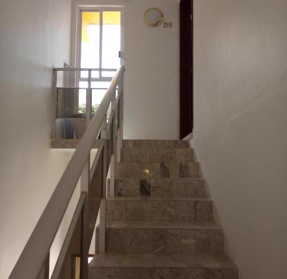 Студия Superior, Mary Carmen