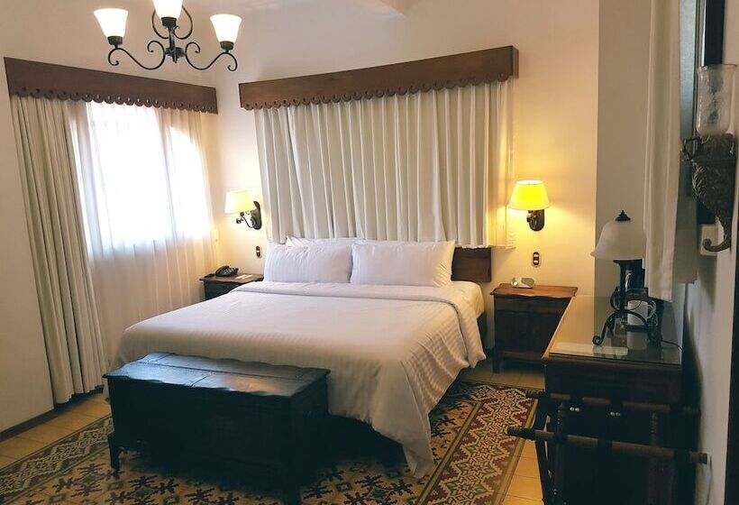 جناح جونيور, Mi Solar