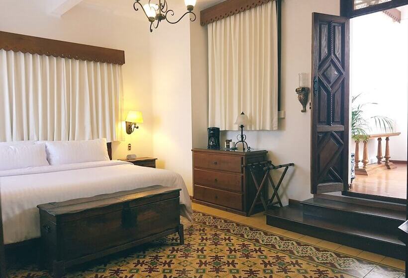 جناح جونيور, Mi Solar