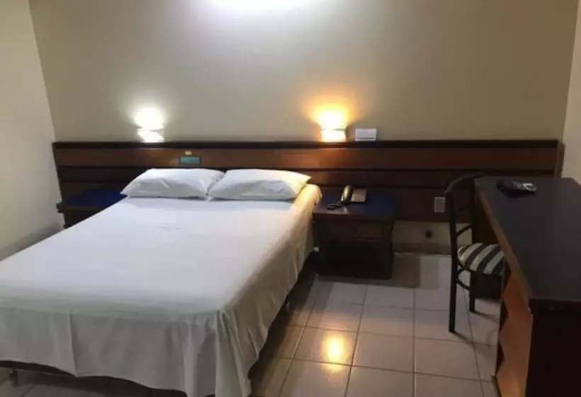 اتاق استاندارد یک نفره, Oft Plaza Oeste