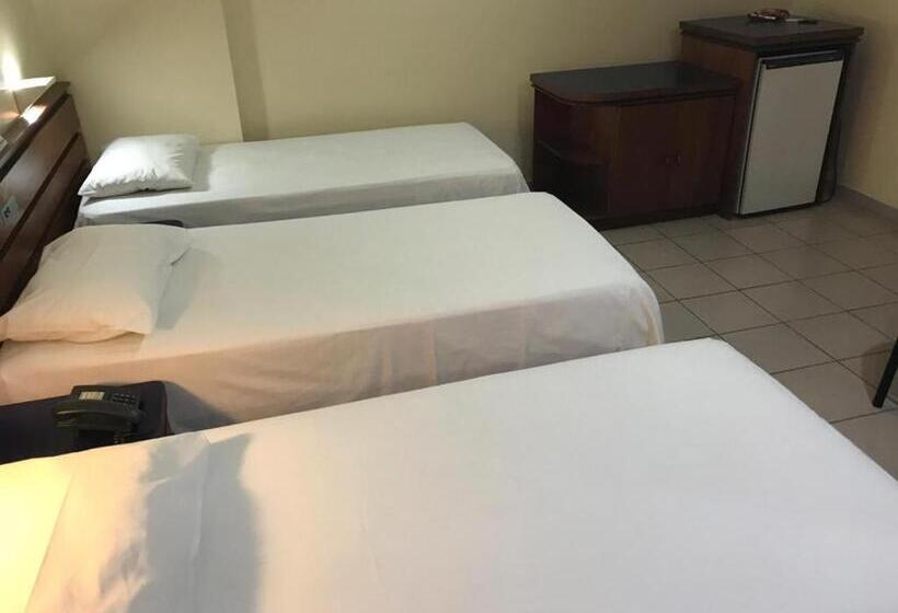 スタンダードトリプルルーム, Oft Plaza Oeste