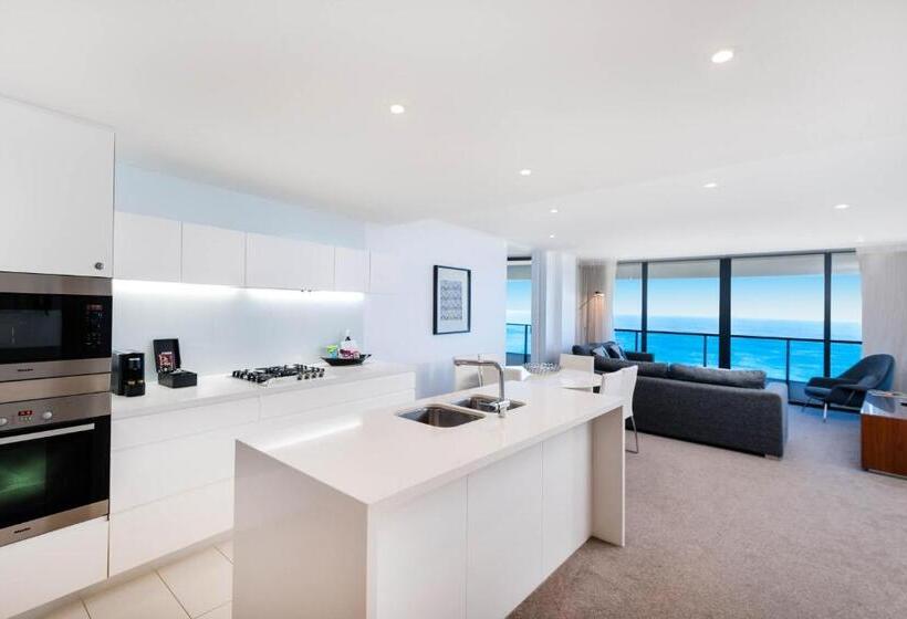 2 Bedroom Premium Apartment Sea View, Peppers Broadbeach